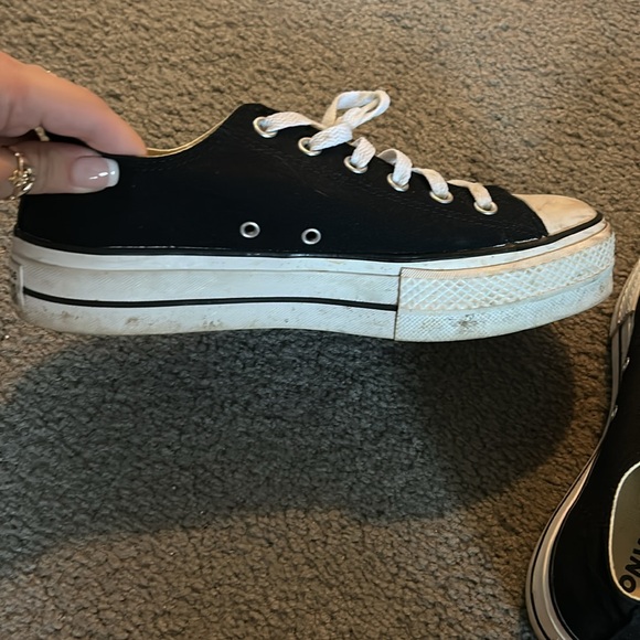 converse - Picture 2 of 2